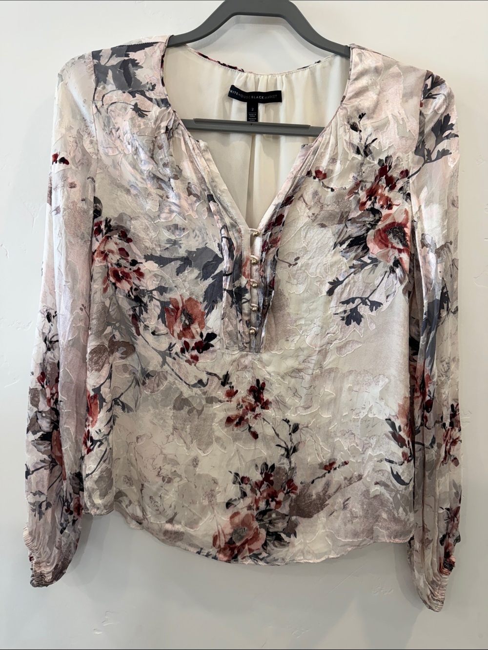 White House Black Market Crushed Velvet Blush Floral V-Neck Long Sleeve Blouse